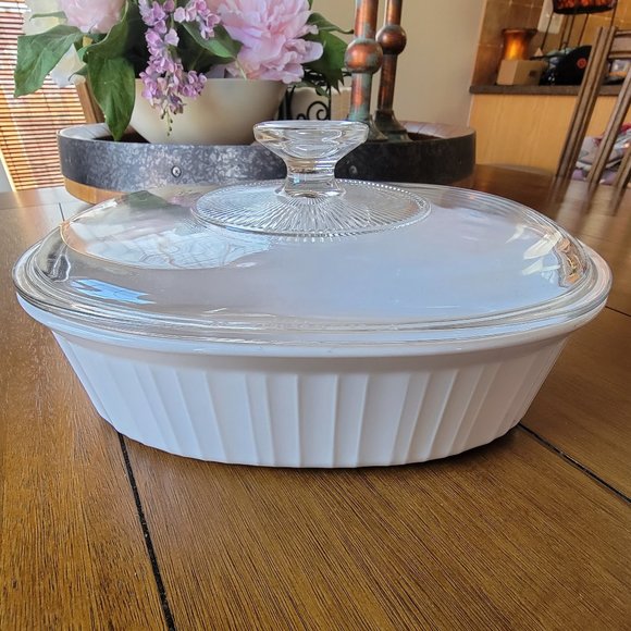 Corningware Other - CORNING WARE F-12-8  1.8 LITER FRENCH WHITE OVAL CASSEROLE DISH WITH LID
